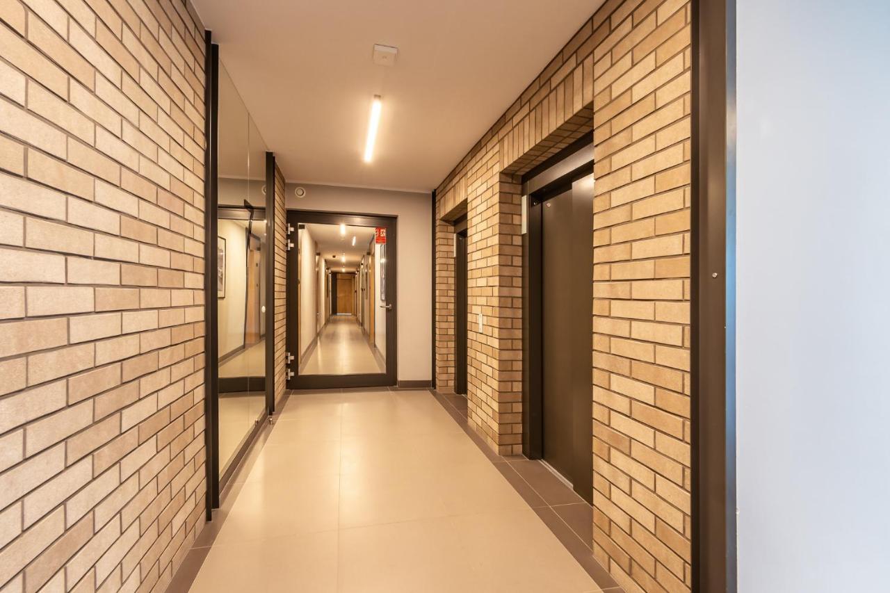 Apartamenty W Gdansku - Zajezdnia Wrzeszcz, Grudziadzka 4B מראה חיצוני תמונה